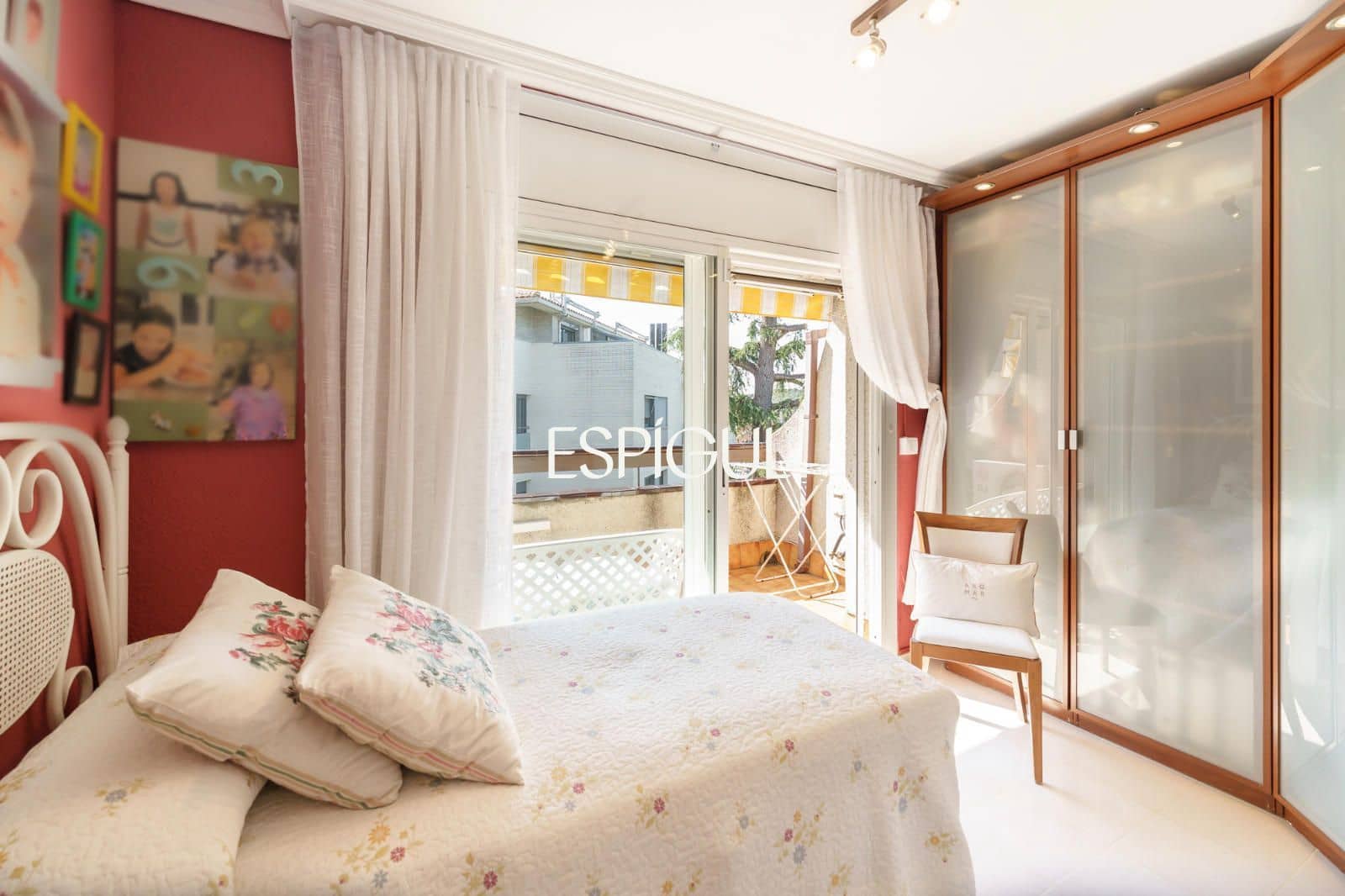 4 soverom Hus til salgs i Tiana med svømmebasseng garasje - € 750 000 (Ref: 10016057)