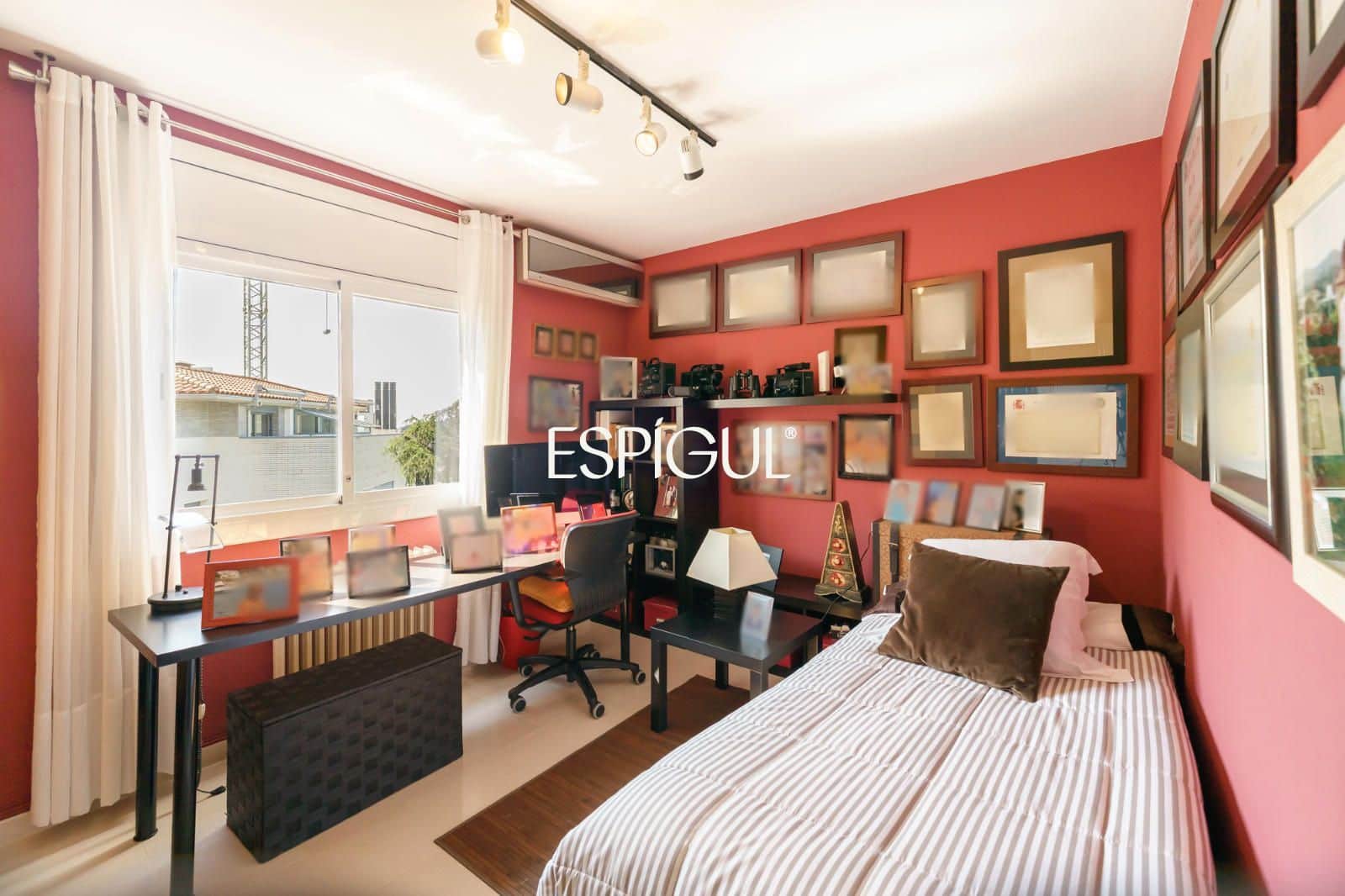 4 soverom Hus til salgs i Tiana med svømmebasseng garasje - € 750 000 (Ref: 10016057)