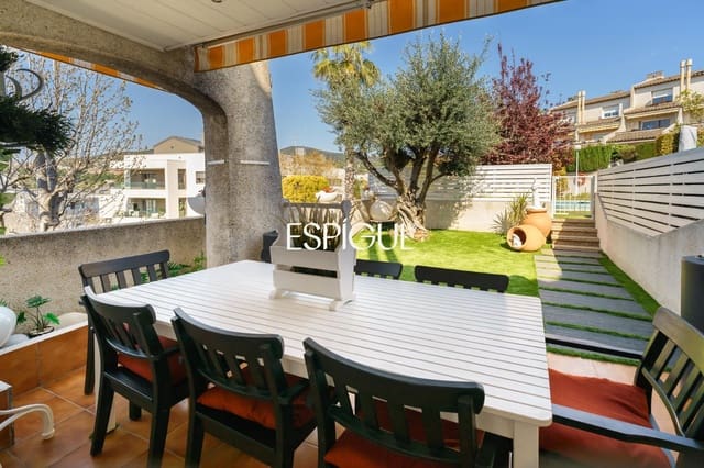 4 bedroom Townhouse for sale in Tiana with pool garage - € 750,000 (Ref: 10016057)