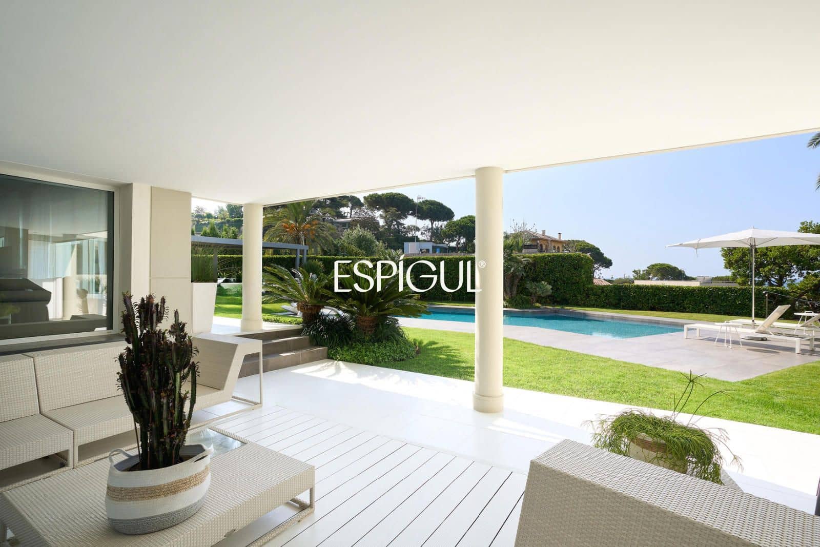 5 bedroom Villa for sale in Sant Pol de Mar with pool garage - € 2,750,000 (Ref: 10016058)