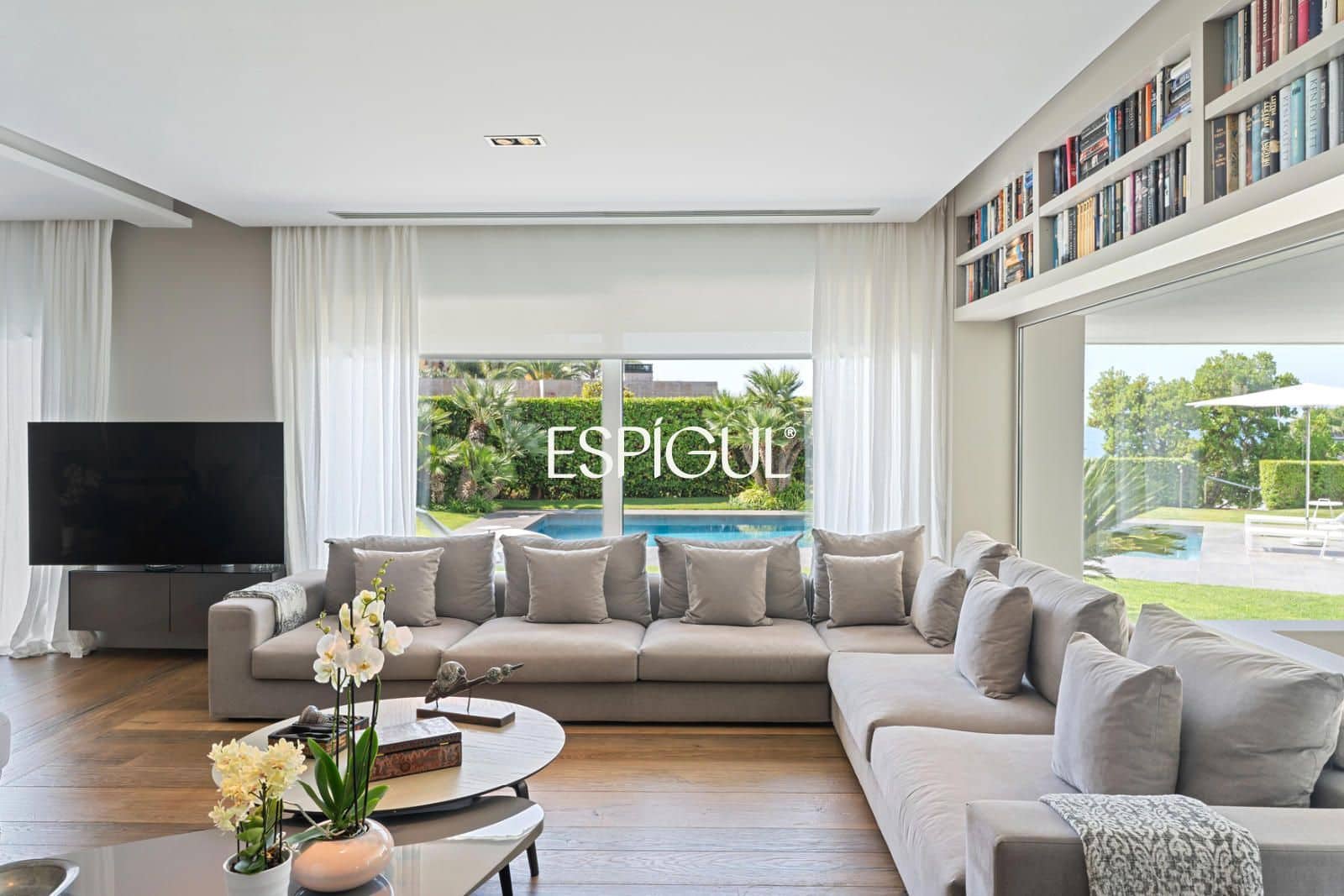5 bedroom Villa for sale in Sant Pol de Mar with pool garage - € 2,750,000 (Ref: 10016058)