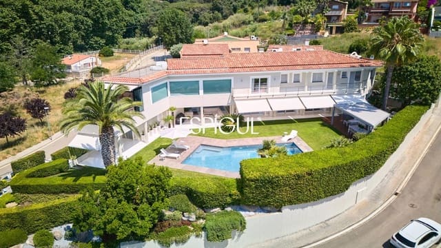 5 sovrum Villa till salu i Sant Pol de Mar med pool garage - 2 750 000 € (Ref: 10016058)