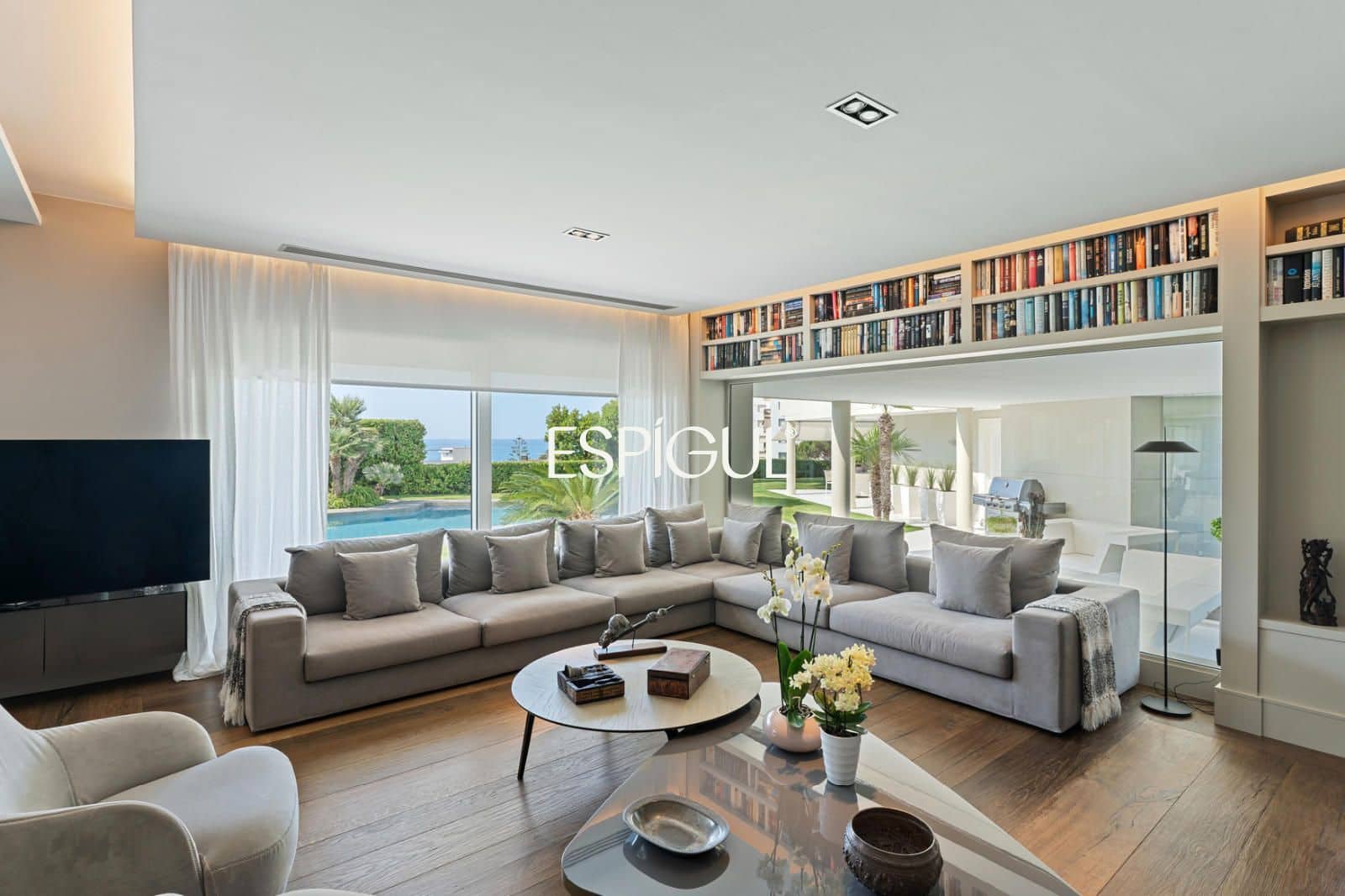 5 bedroom Villa for sale in Sant Pol de Mar with pool garage - € 2,750,000 (Ref: 10016058)