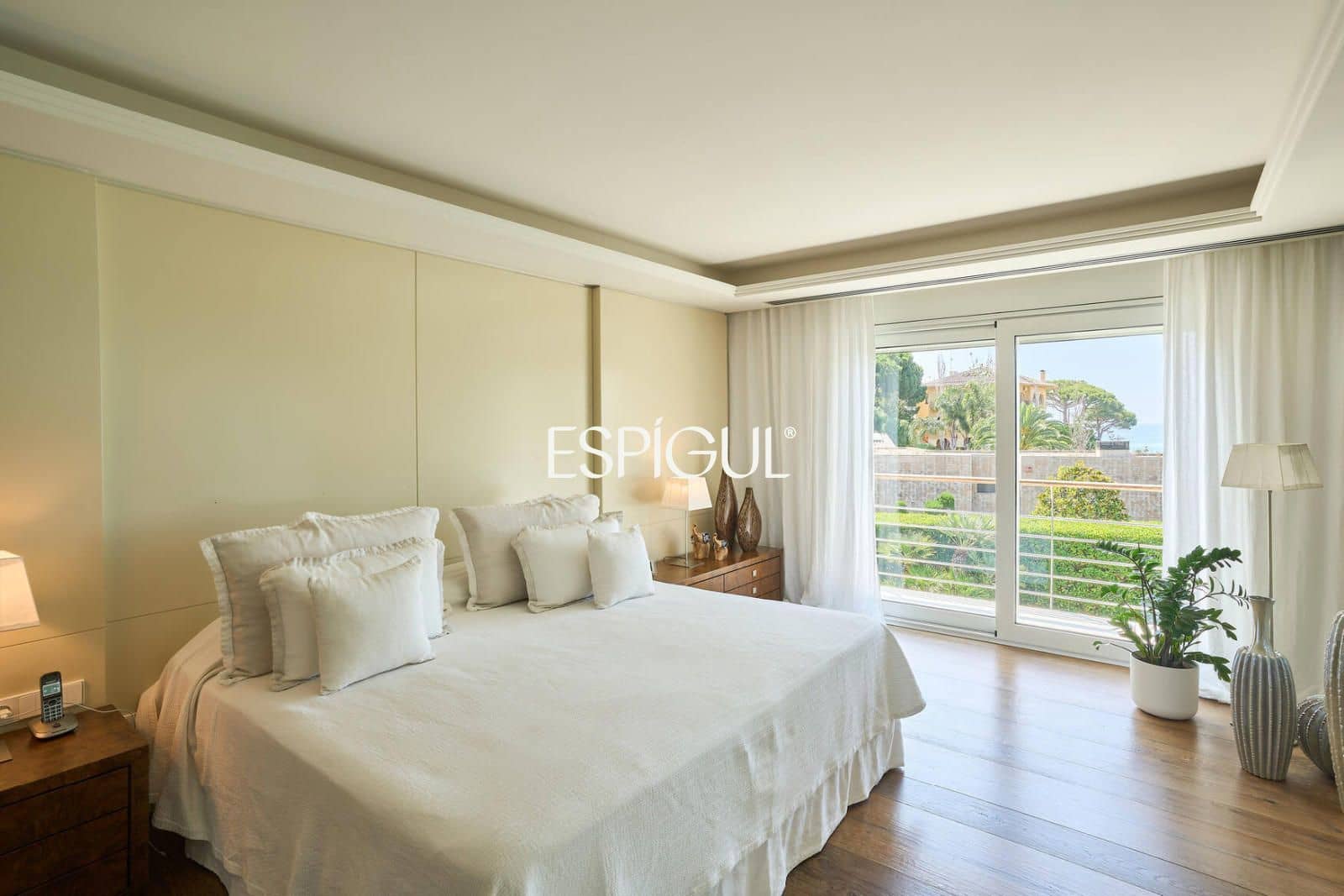 5 bedroom Villa for sale in Sant Pol de Mar with pool garage - € 2,750,000 (Ref: 10016058)