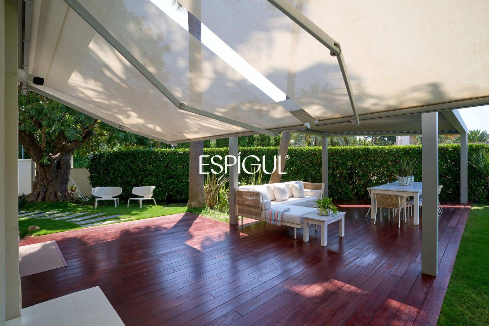 5 bedroom Villa for sale in Sant Pol de Mar with pool garage - € 2,750,000 (Ref: 10016058)