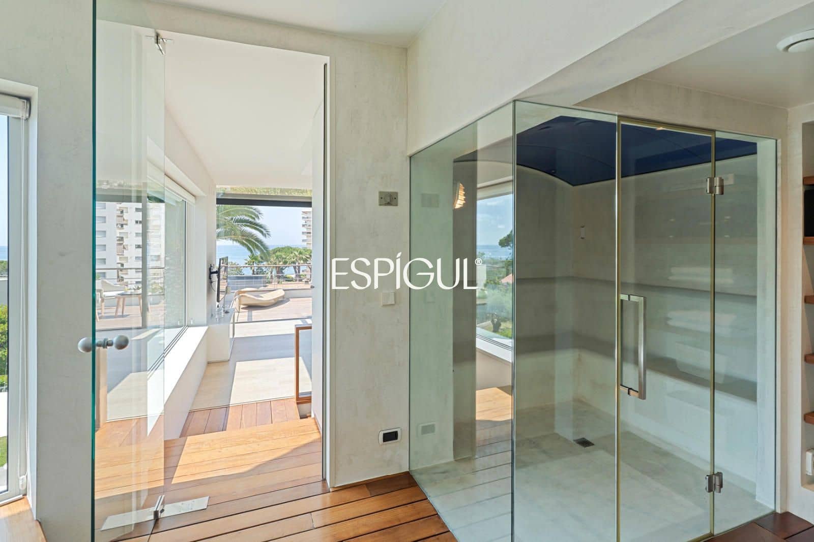 5 bedroom Villa for sale in Sant Pol de Mar with pool garage - € 2,750,000 (Ref: 10016058)