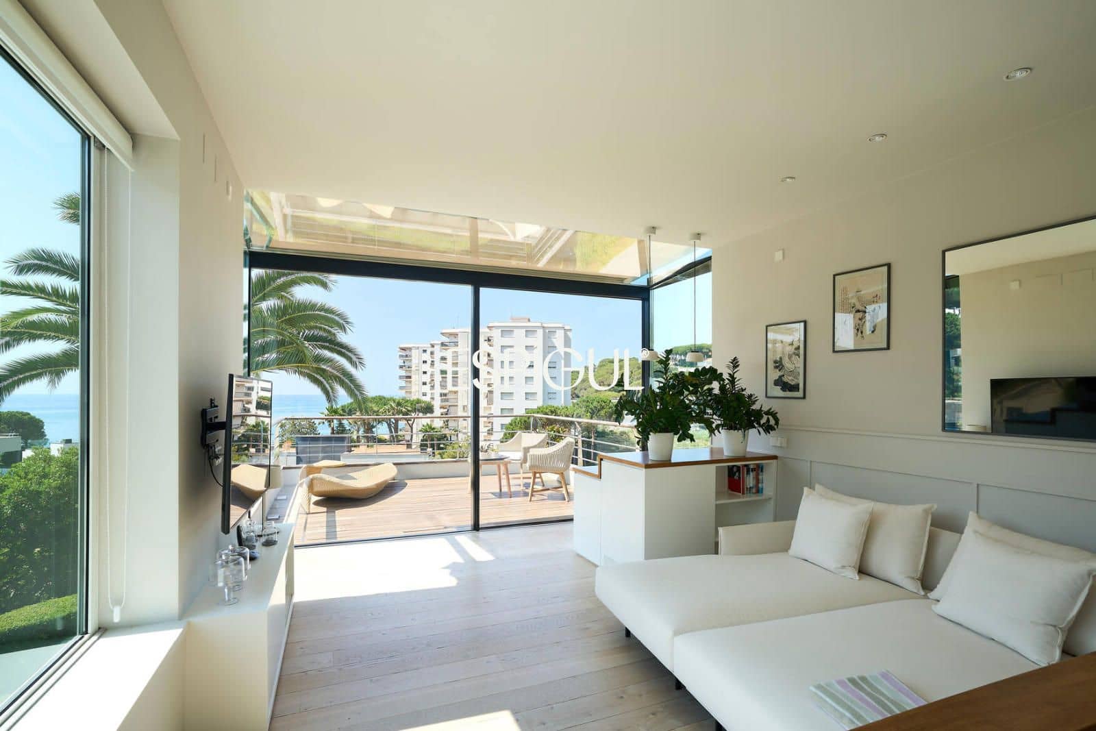 5 bedroom Villa for sale in Sant Pol de Mar with pool garage - € 2,750,000 (Ref: 10016058)