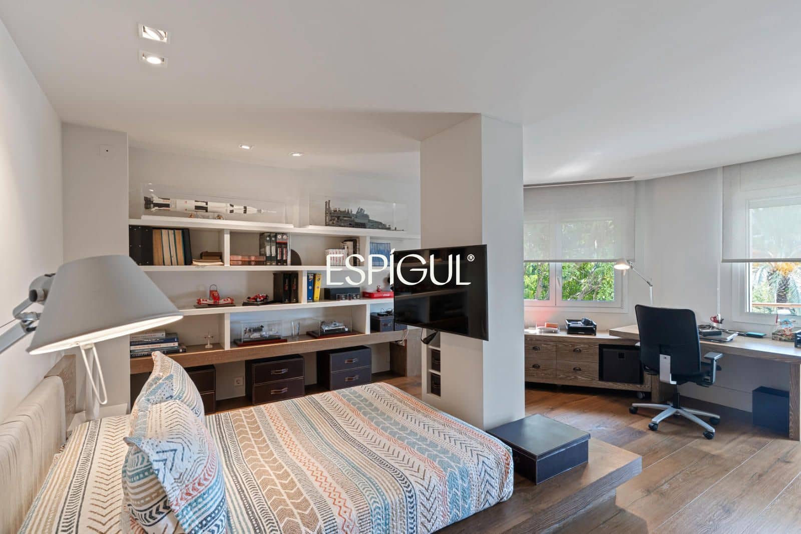 5 bedroom Villa for sale in Sant Pol de Mar with pool garage - € 2,750,000 (Ref: 10016058)
