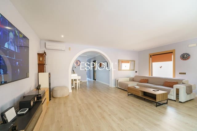 3 bedroom Villa for sale in Teià with pool garage - € 625,000 (Ref: 10016059)