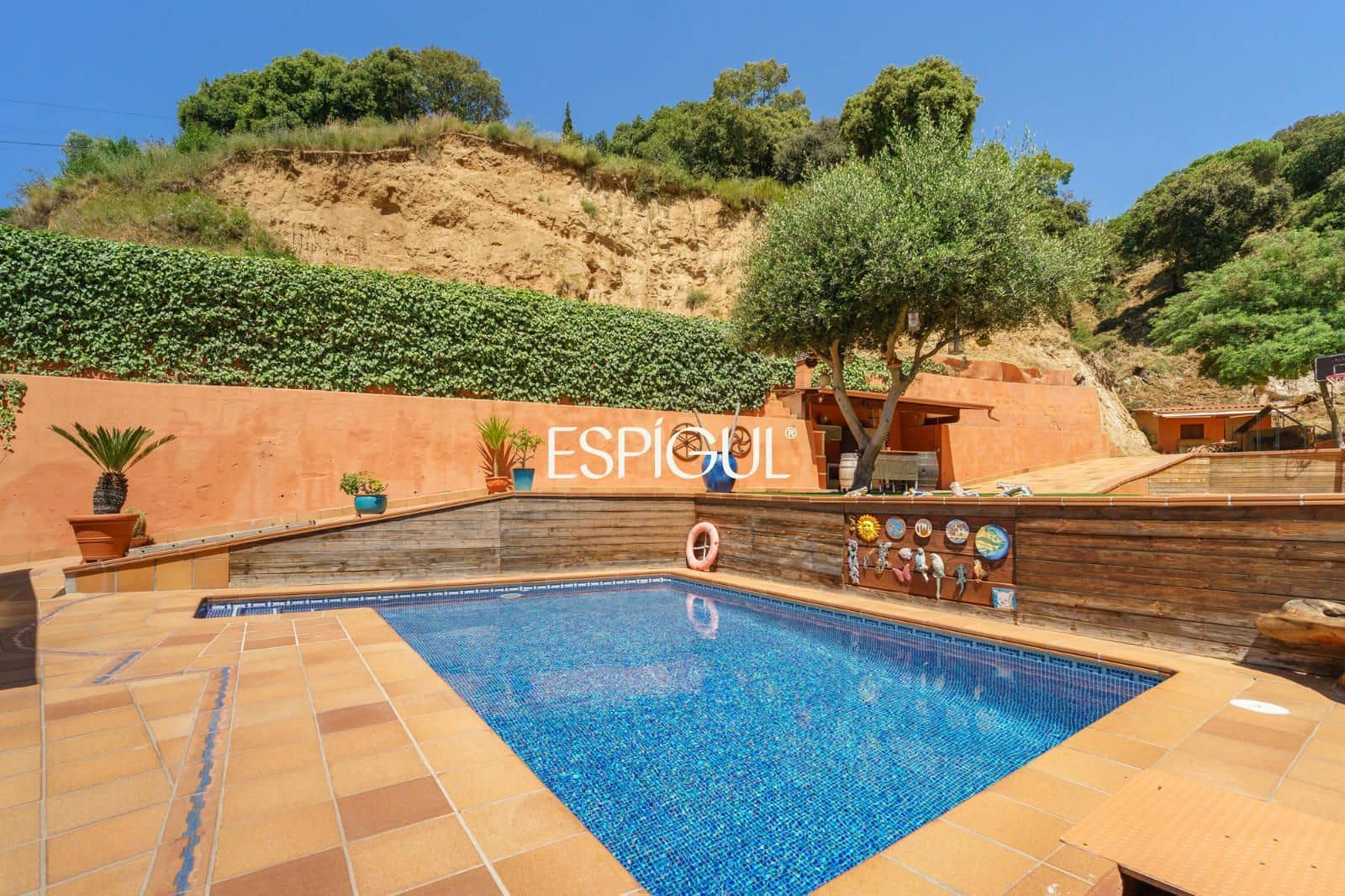 3 bedroom Villa for sale in Teia with pool garage - € 625,000 (Ref: 10016059)