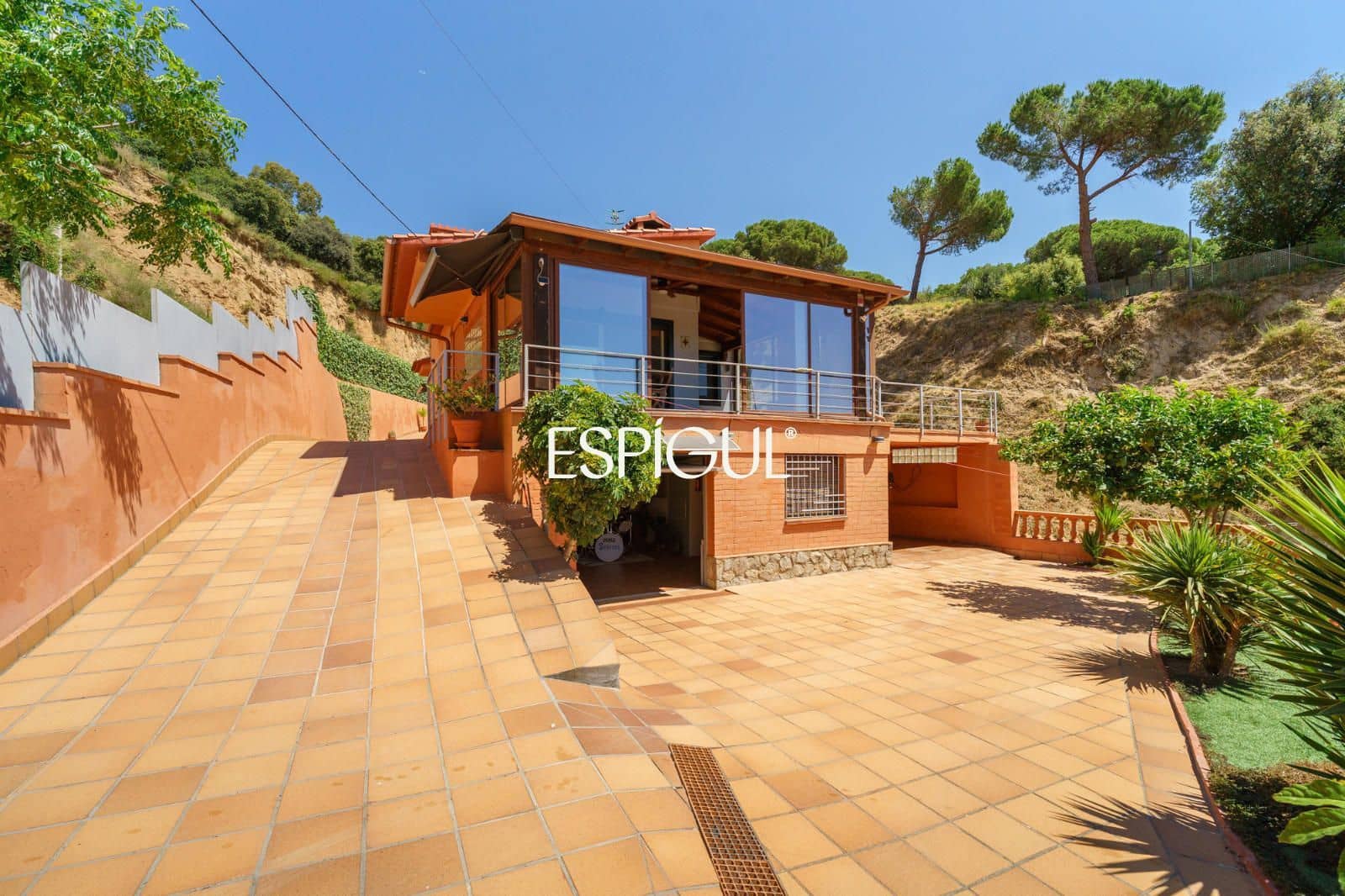 3 bedroom Villa for sale in Teia with pool garage - € 625,000 (Ref: 10016059)