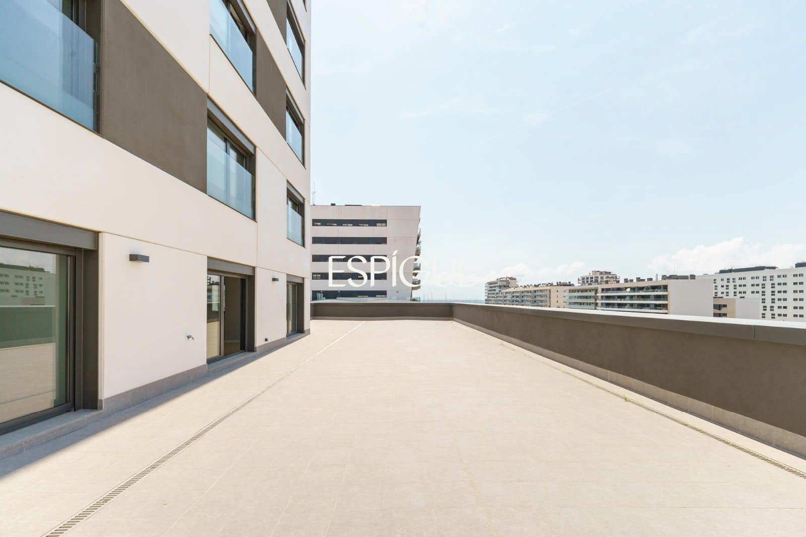 3 Zimmer Wohnung zu verkaufen in Badalona mit Pool Garage - 849.000 € (Ref: 10016062)