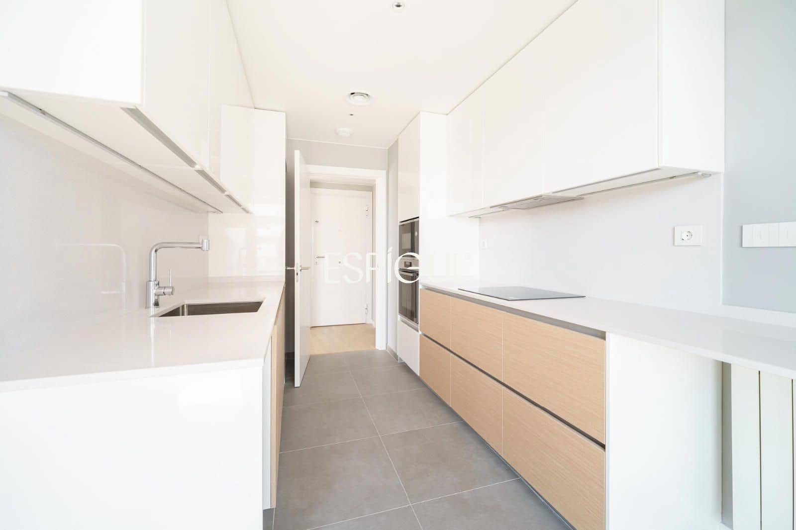 3 Zimmer Wohnung zu verkaufen in Badalona mit Pool Garage - 849.000 € (Ref: 10016062)