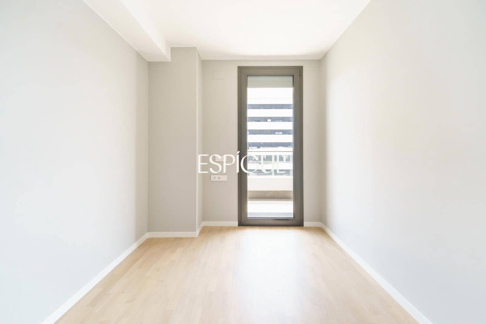 3 Zimmer Wohnung zu verkaufen in Badalona mit Pool Garage - 849.000 € (Ref: 10016062)