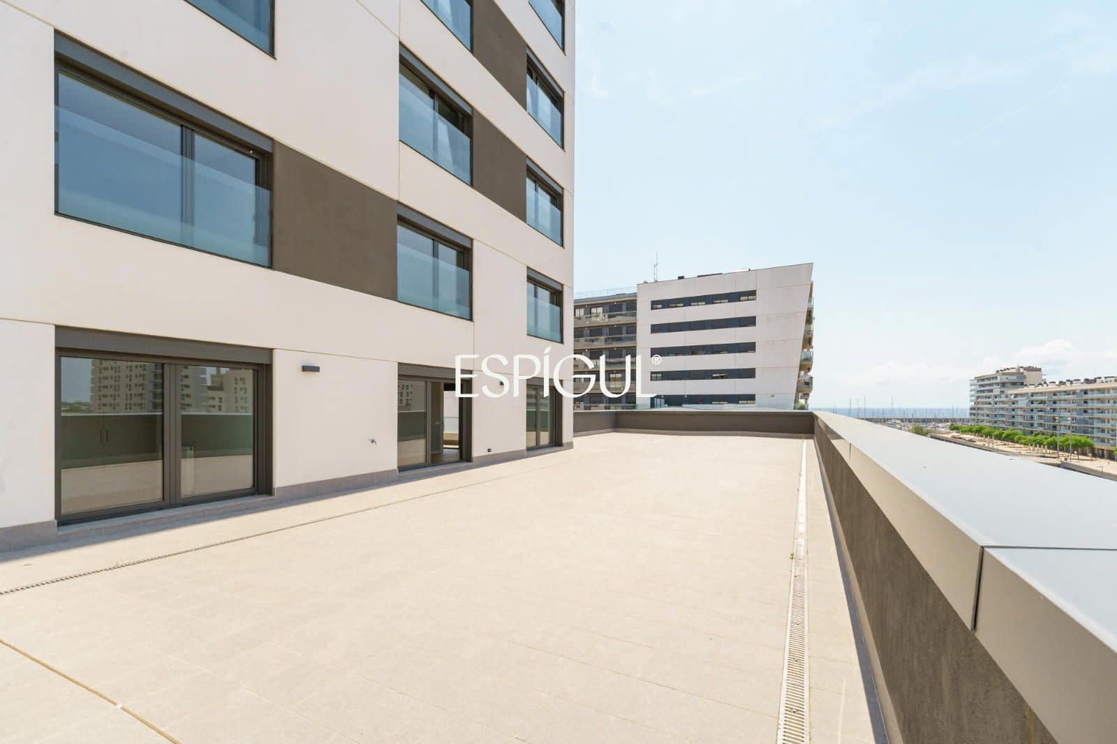3 Zimmer Wohnung zu verkaufen in Badalona mit Pool Garage - 849.000 € (Ref: 10016062)