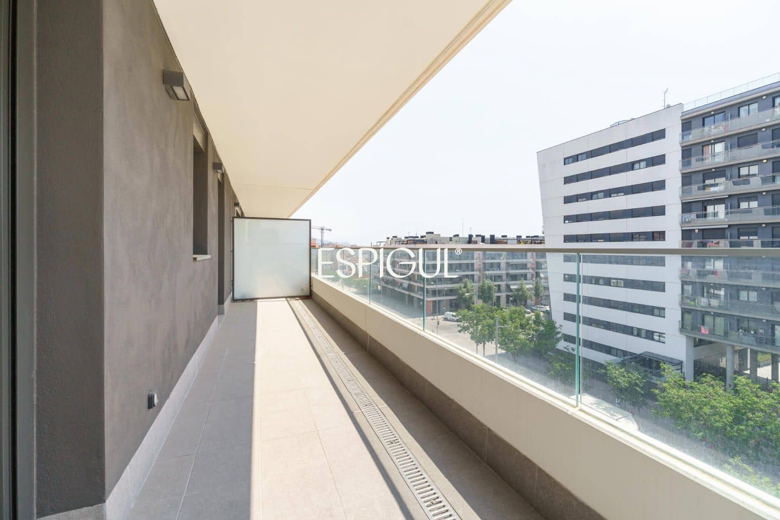 3 Zimmer Wohnung zu verkaufen in Badalona mit Pool Garage - 849.000 € (Ref: 10016062)