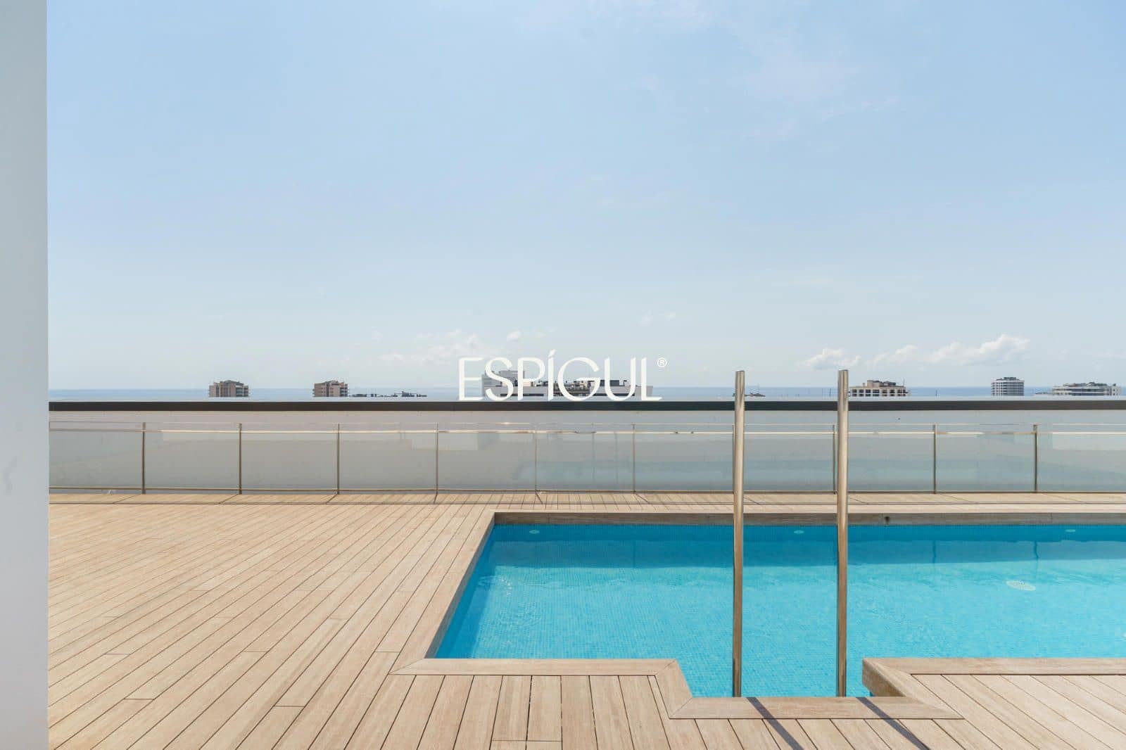 3 Zimmer Wohnung zu verkaufen in Badalona mit Pool Garage - 849.000 € (Ref: 10016062)