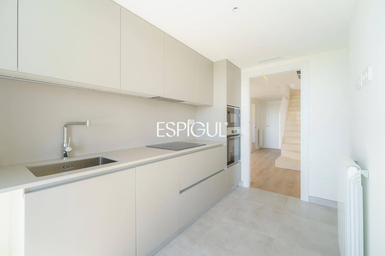3 sypialnia Penthouse na sprzedaż w Premia de Dalt z basenem garażem - 618 000 € (Ref: 10016064)