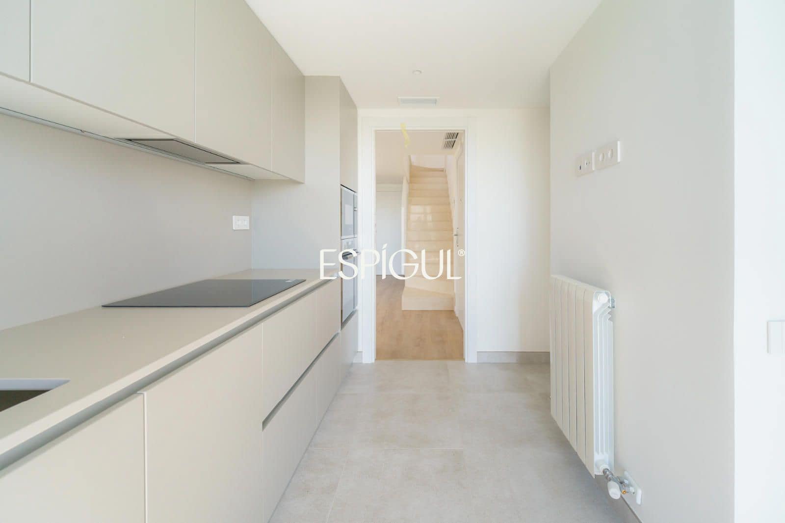 3 sypialnia Penthouse na sprzedaż w Premia de Dalt z basenem garażem - 618 000 € (Ref: 10016064)