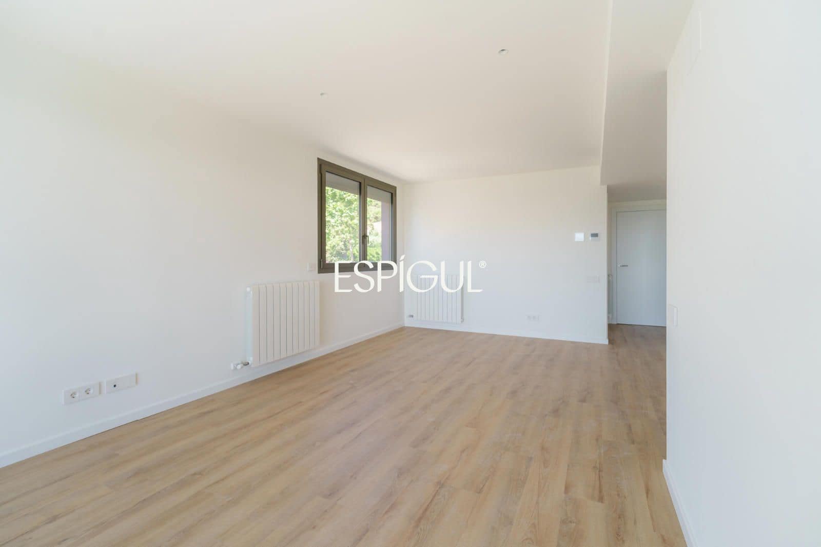 3 sypialnia Penthouse na sprzedaż w Premia de Dalt z basenem garażem - 618 000 € (Ref: 10016064)