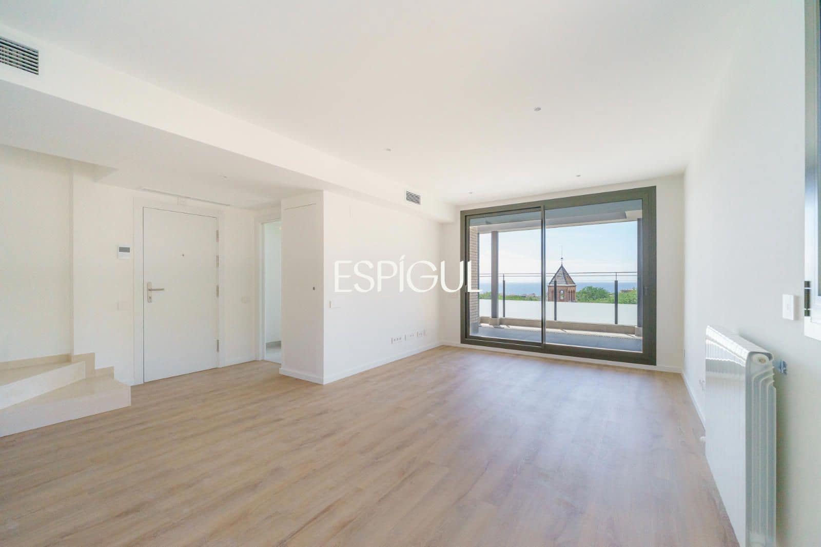 3 sypialnia Penthouse na sprzedaż w Premia de Dalt z basenem garażem - 618 000 € (Ref: 10016064)