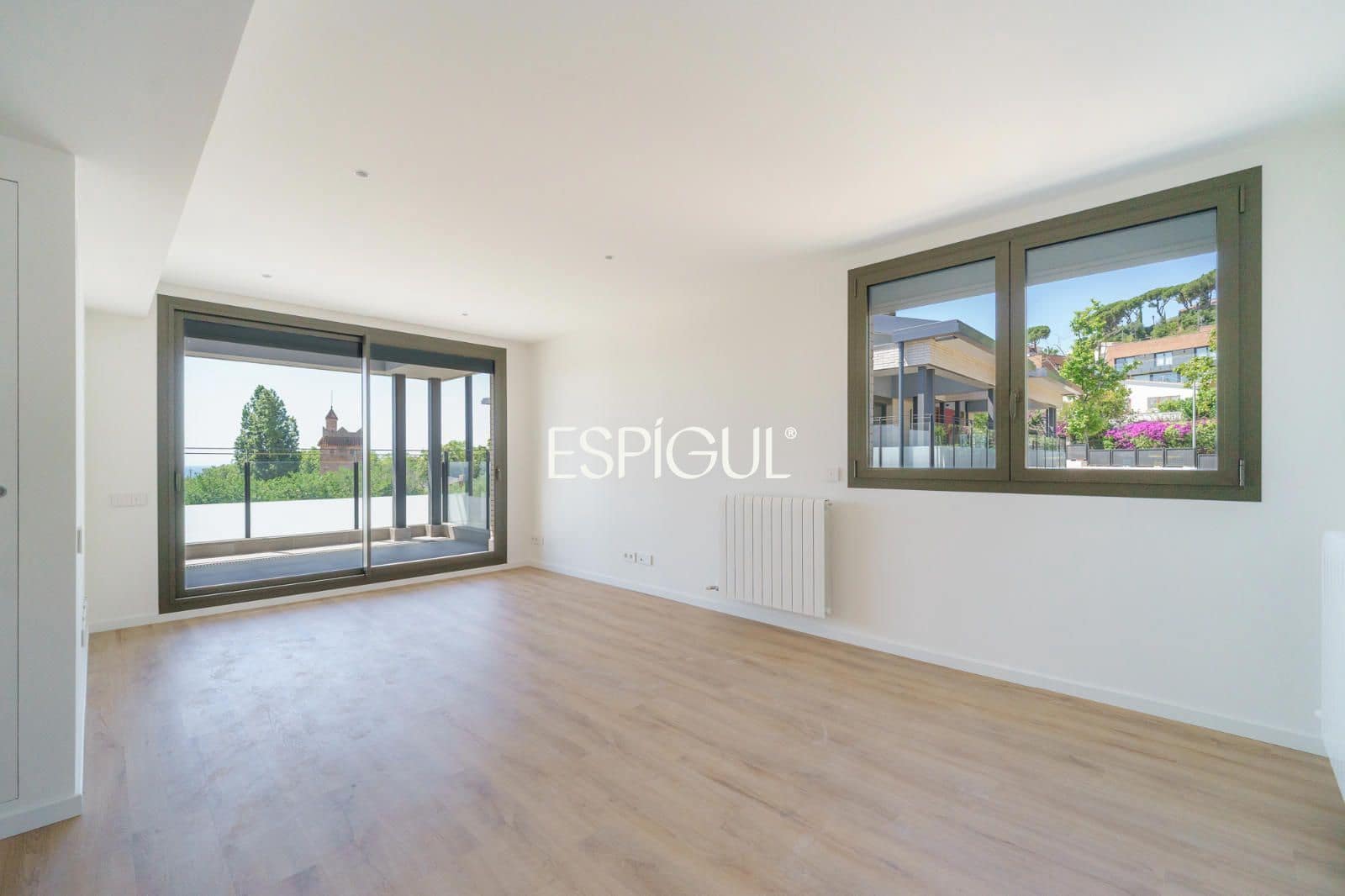 3 sypialnia Penthouse na sprzedaż w Premia de Dalt z basenem garażem - 618 000 € (Ref: 10016064)