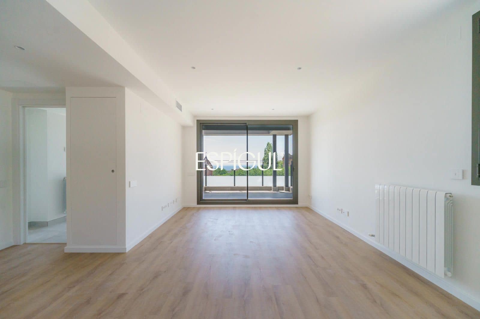 3 sypialnia Penthouse na sprzedaż w Premia de Dalt z basenem garażem - 618 000 € (Ref: 10016064)