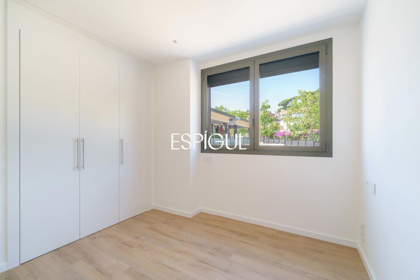 3 sypialnia Penthouse na sprzedaż w Premia de Dalt z basenem garażem - 618 000 € (Ref: 10016064)