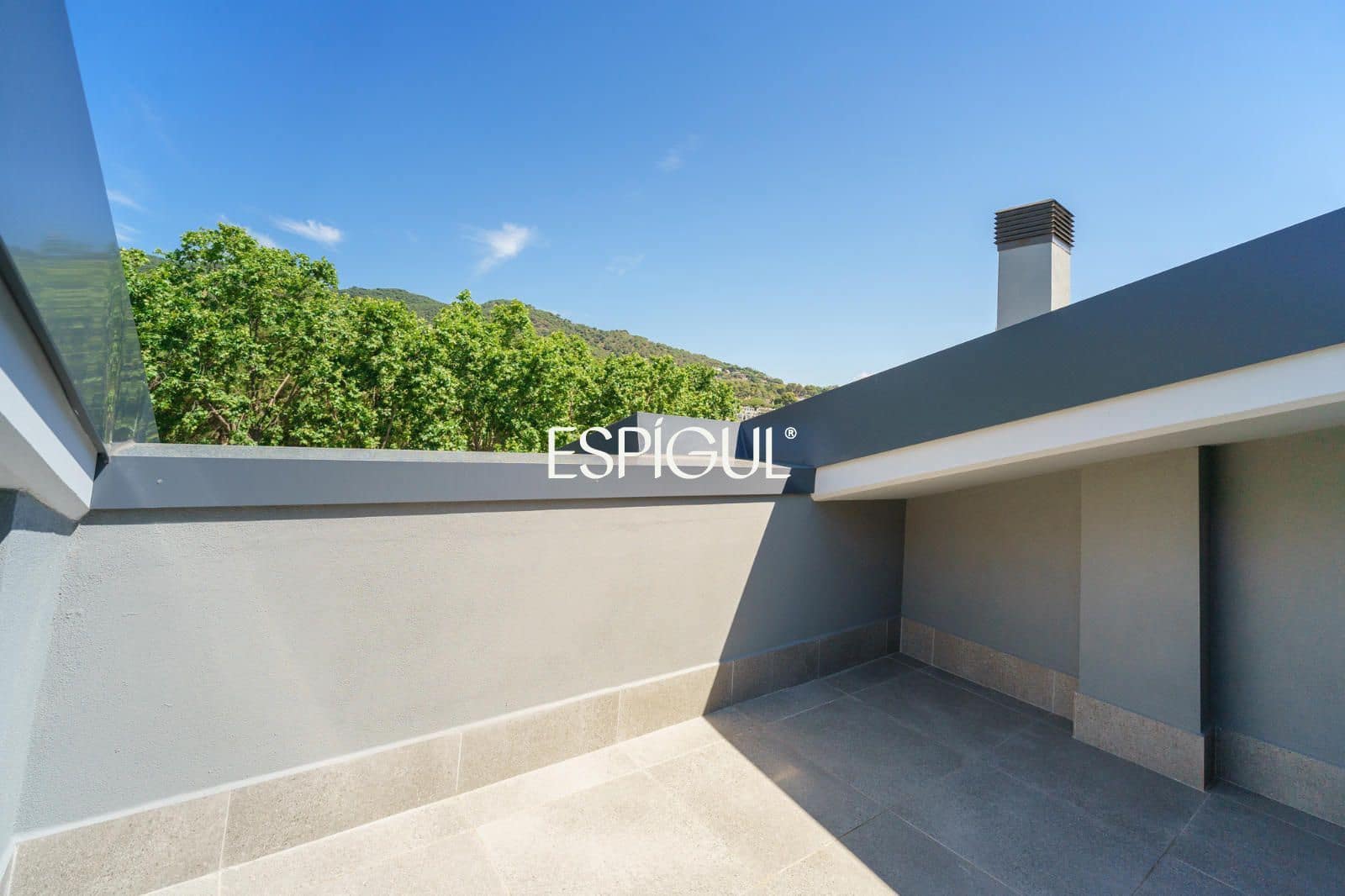 3 sypialnia Penthouse na sprzedaż w Premia de Dalt z basenem garażem - 618 000 € (Ref: 10016064)