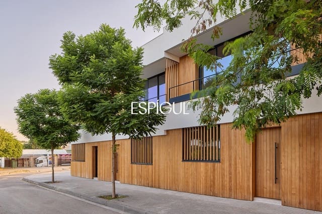 3 bedroom Townhouse for sale in Palafolls with garage - € 704,344 (Ref: 10016065)