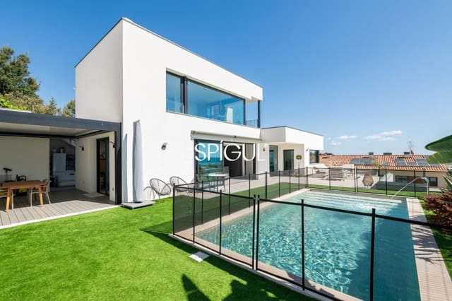 4 soverom Villa til salgs i Santa Susanna med svømmebasseng garasje - € 1 190 000 (Ref: 10016067)