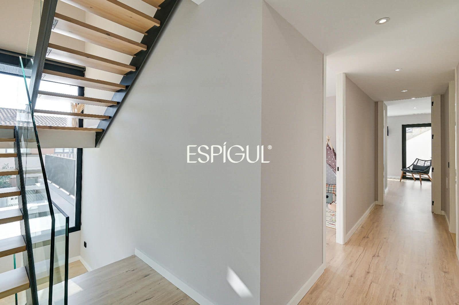 4 soverom Villa til salgs i Santa Susanna med svømmebasseng garasje - € 1 190 000 (Ref: 10016067)