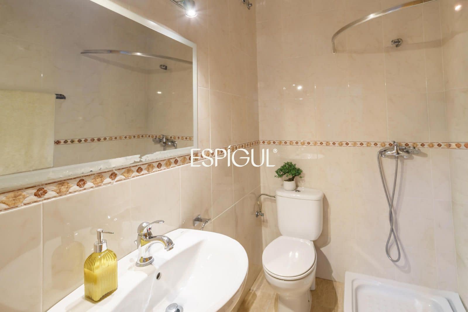 5 bedroom Villa for sale in Canet de Mar with pool garage - € 1,350,000 (Ref: 10016069)