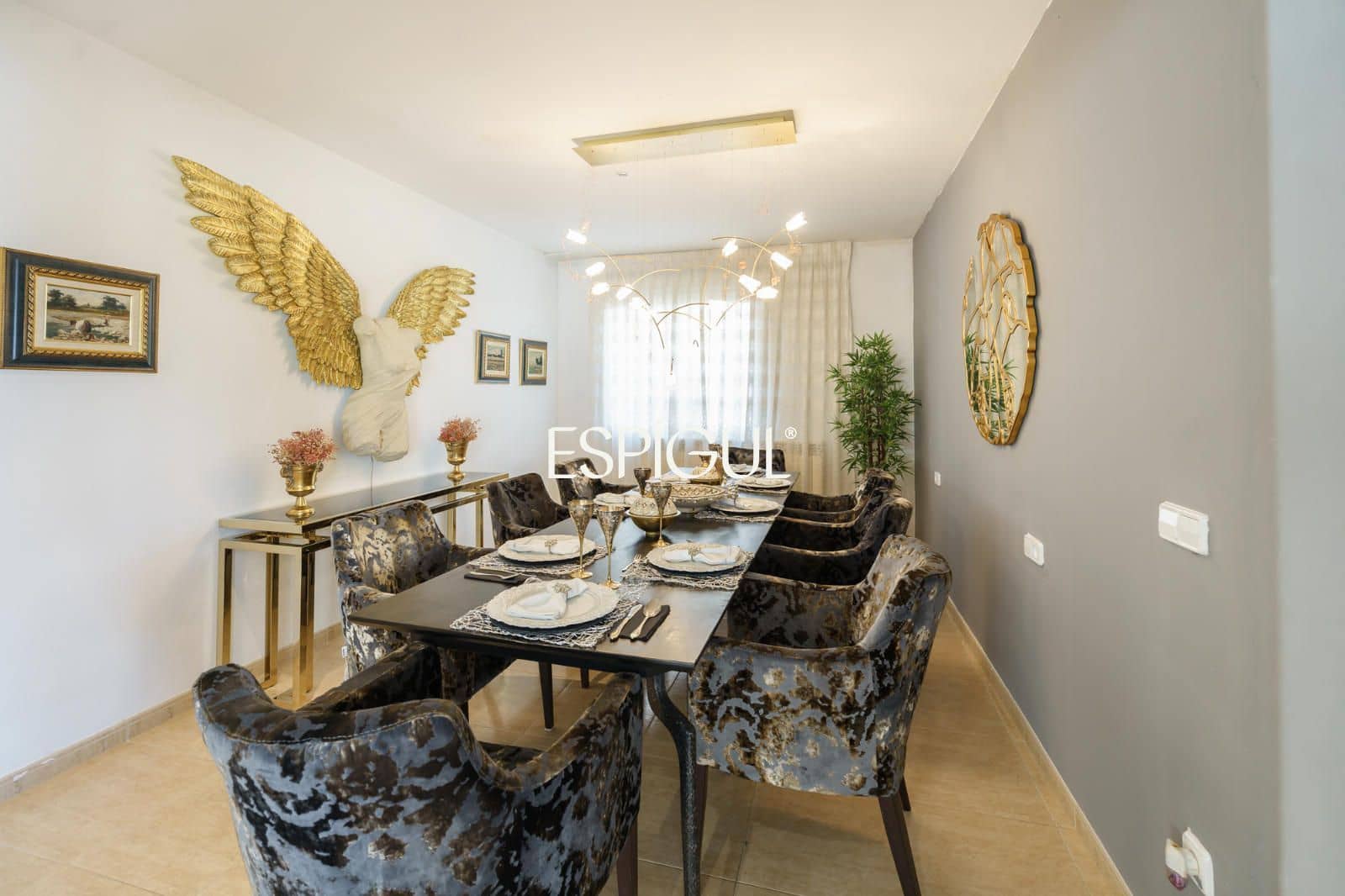 5 bedroom Villa for sale in Canet de Mar with pool garage - € 1,350,000 (Ref: 10016069)