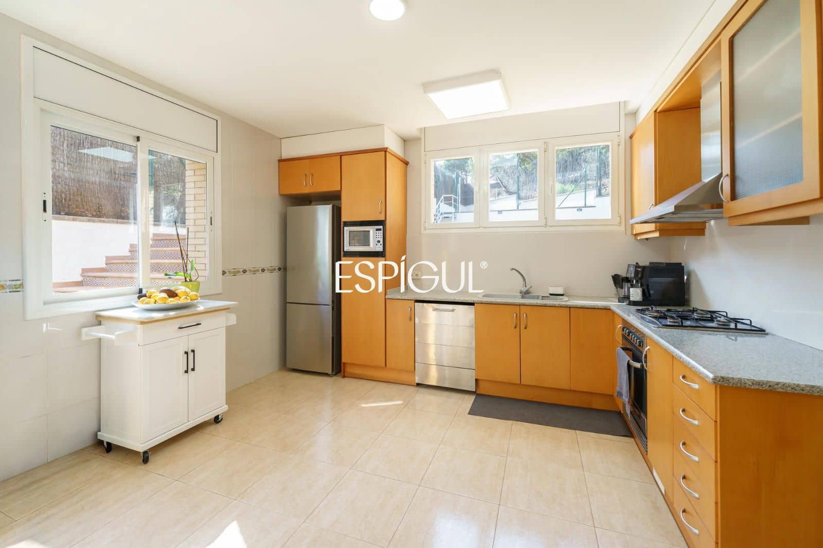 5 bedroom Villa for sale in Canet de Mar with pool garage - € 1,350,000 (Ref: 10016069)