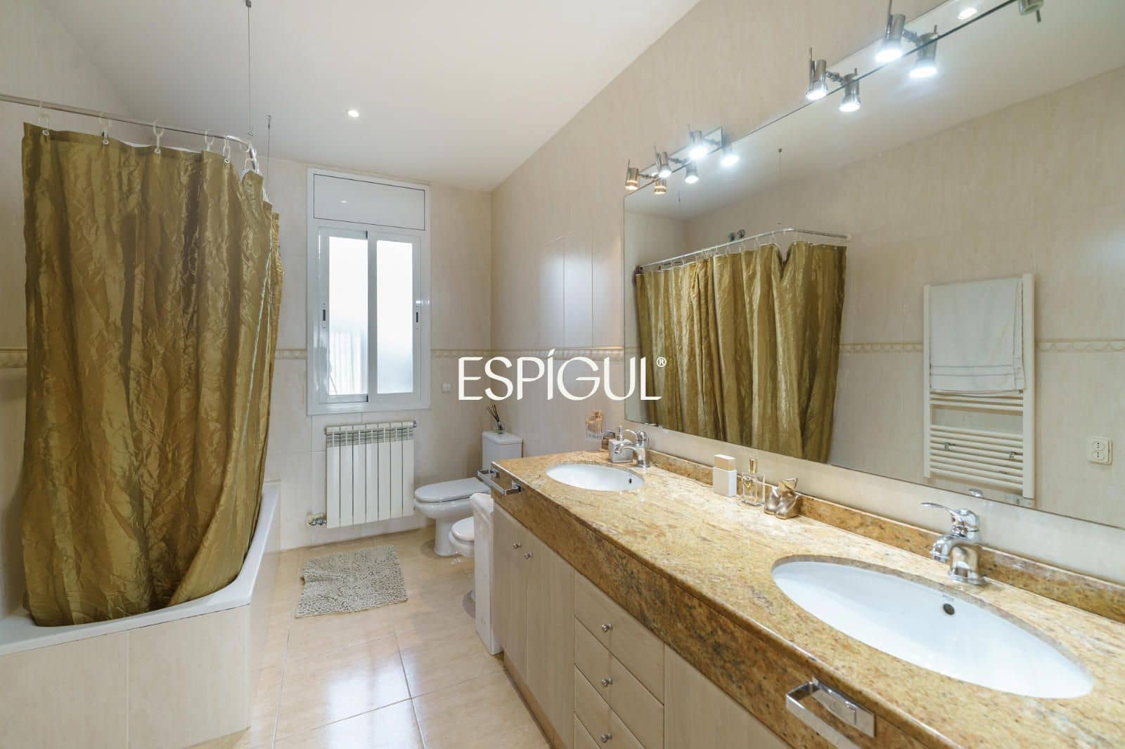 5 bedroom Villa for sale in Canet de Mar with pool garage - € 1,350,000 (Ref: 10016069)