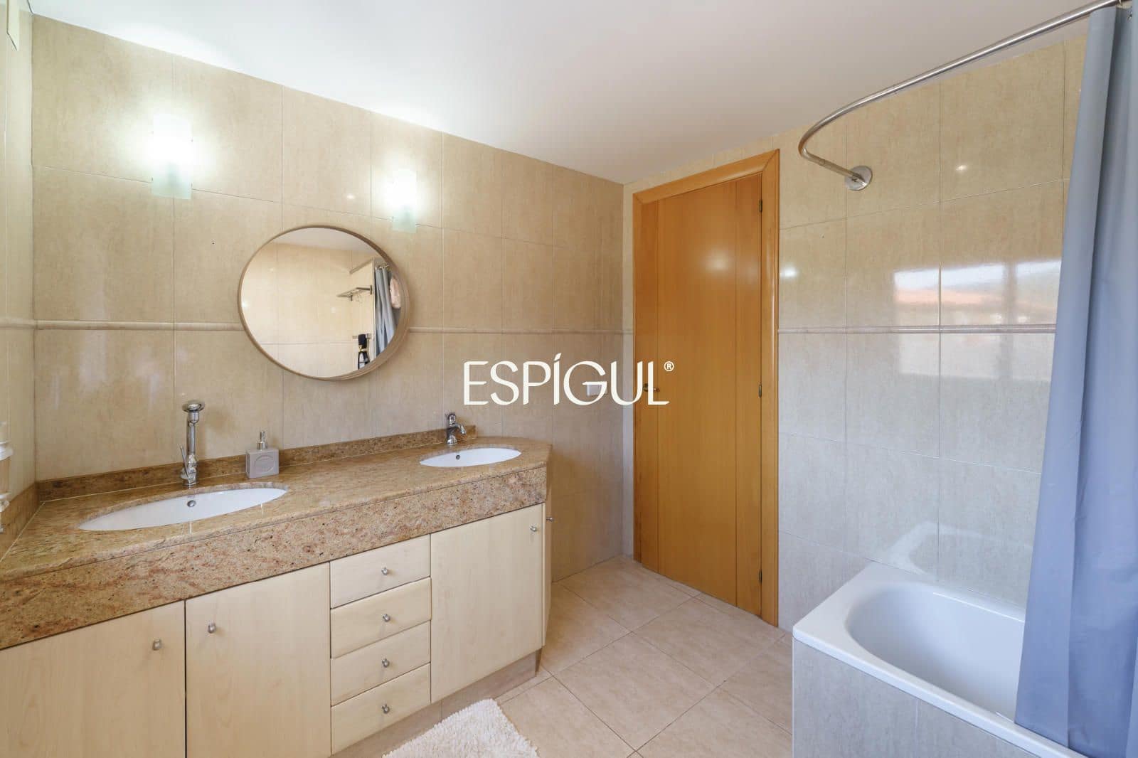 5 bedroom Villa for sale in Canet de Mar with pool garage - € 1,350,000 (Ref: 10016069)
