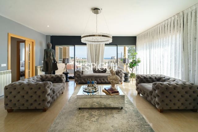 5 bedroom Villa for sale in Canet de Mar with pool garage - € 1,350,000 (Ref: 10016069)