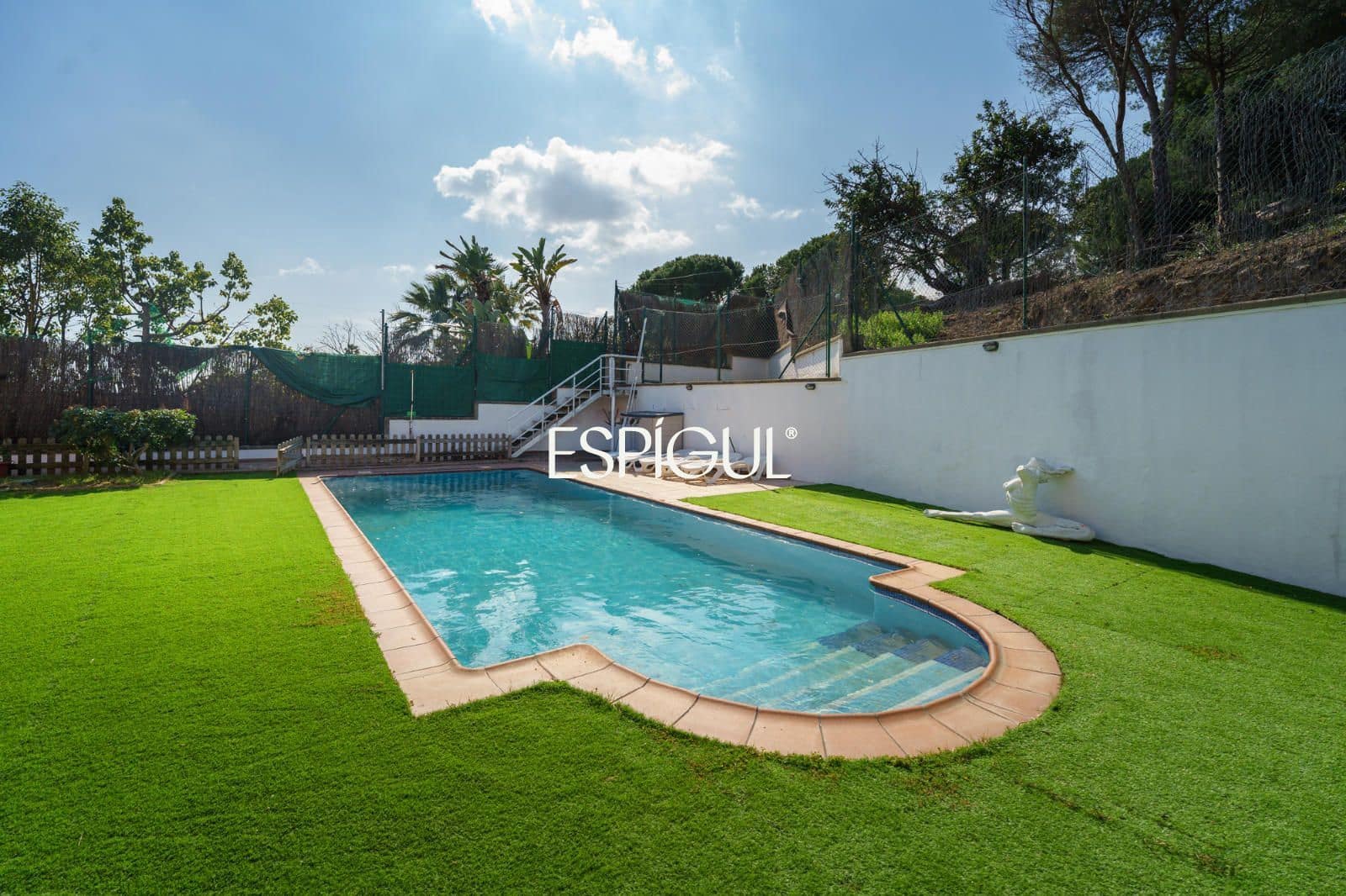 5 bedroom Villa for sale in Canet de Mar with pool garage - € 1,350,000 (Ref: 10016069)