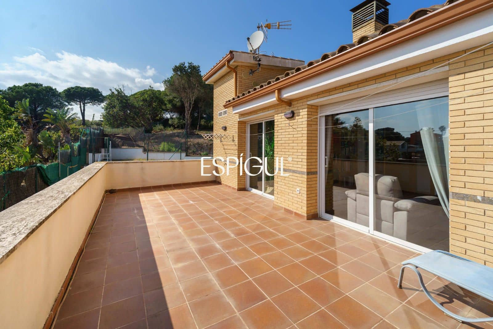 5 bedroom Villa for sale in Canet de Mar with pool garage - € 1,350,000 (Ref: 10016069)