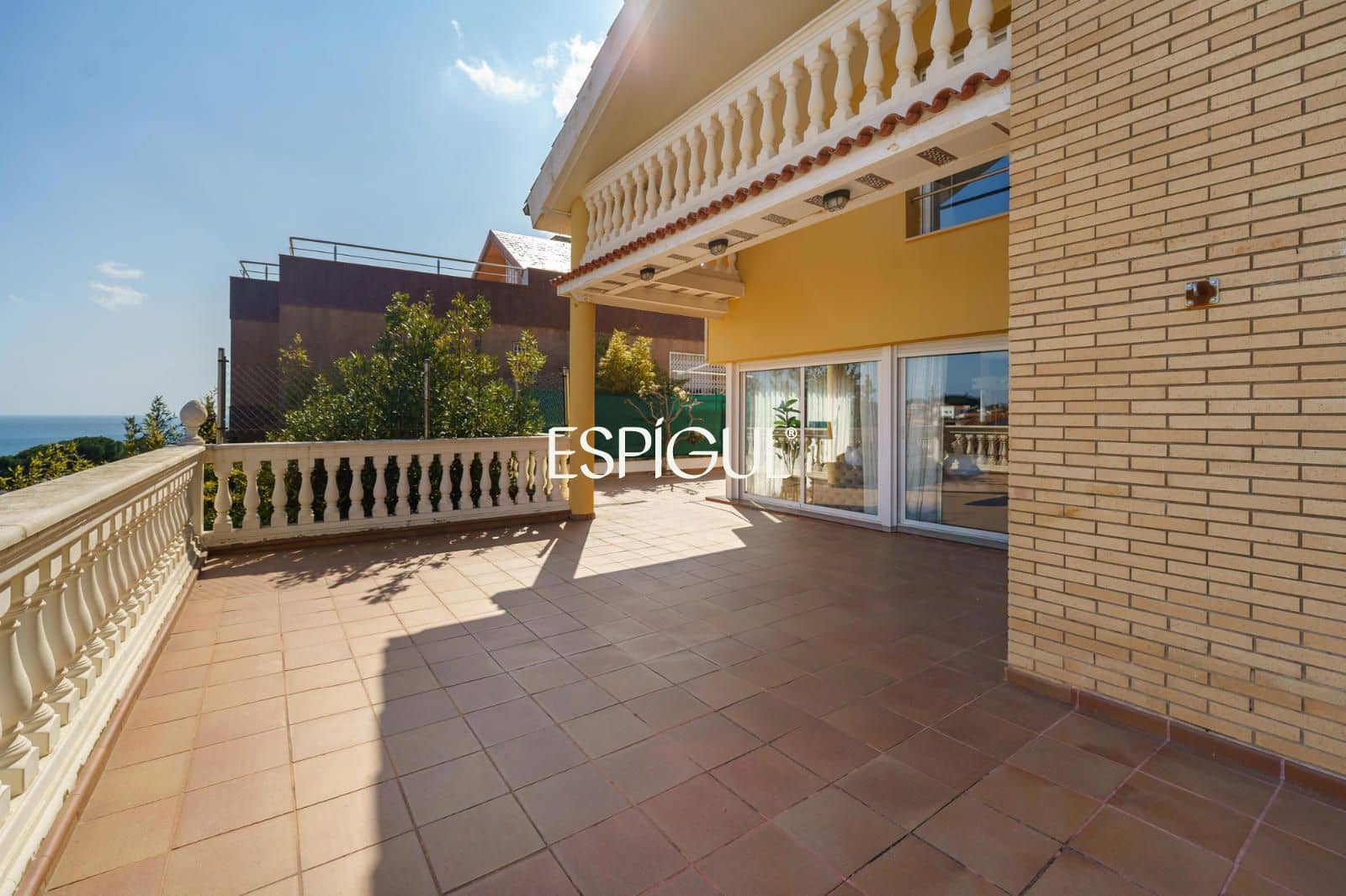 5 bedroom Villa for sale in Canet de Mar with pool garage - € 1,350,000 (Ref: 10016069)