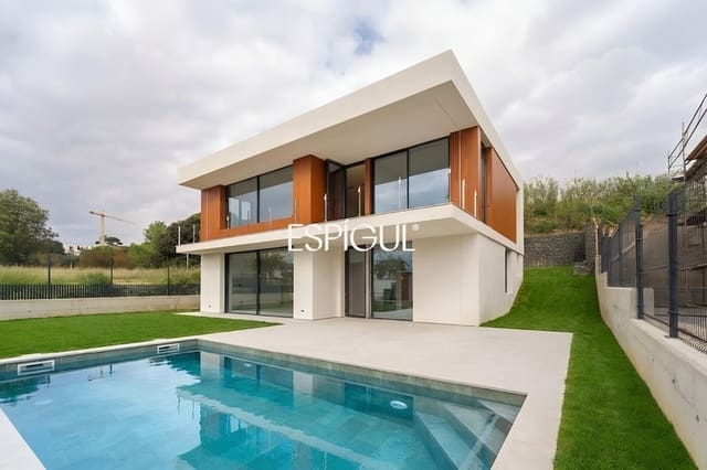 Chalet de 4 habitaciones en Vilassar de Dalt en venta con piscina garaje - 1.470.000 € (Ref: 10016074)