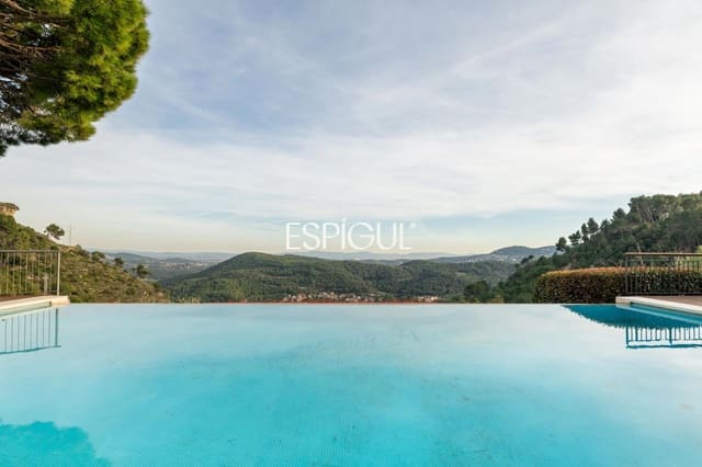 11 bedroom Villa for sale in Sant Feliu de Codines with pool garage - € 1,990,000 (Ref: 10016077)