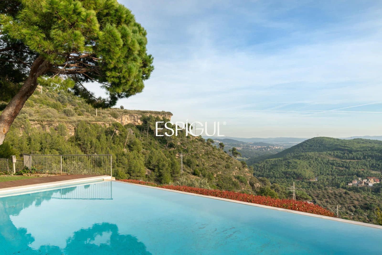 11 bedroom Villa for sale in Sant Feliu de Codines with pool garage - € 1,990,000 (Ref: 10016077)