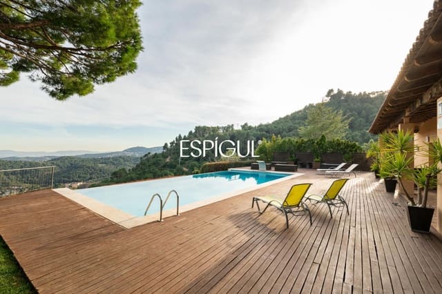 11 bedroom Villa for sale in Sant Feliu de Codines with pool garage - € 1,990,000 (Ref: 10016077)