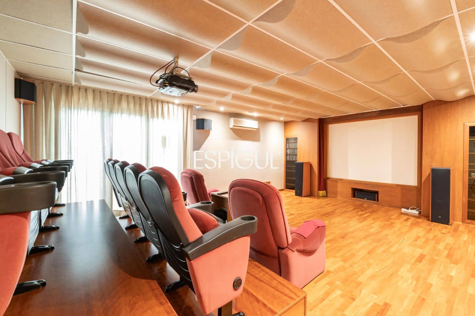 11 bedroom Villa for sale in Sant Feliu de Codines with pool garage - € 1,990,000 (Ref: 10016077)