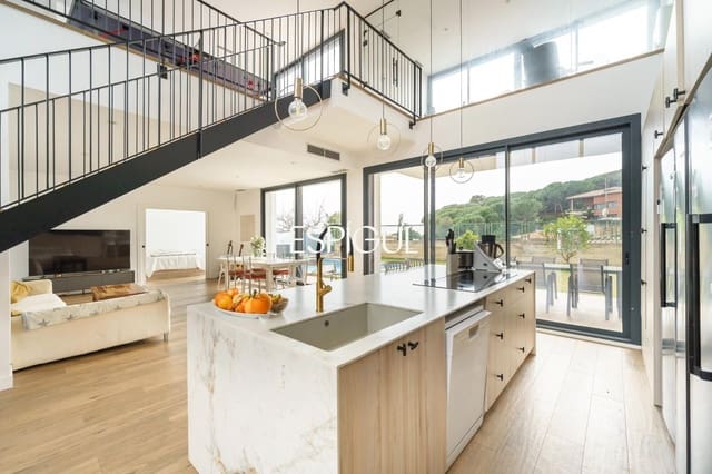 6 soveværelse Villa til salg i Premià de Dalt med swimmingpool garage - € 1.350.000 (Ref: 10016078)