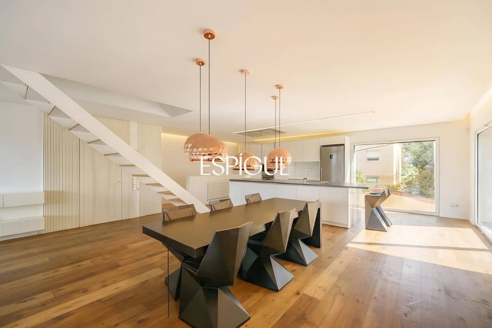 Piso de 4 habitaciones en Tiana en venta con piscina garaje - 998.000 € (Ref: 10016079)