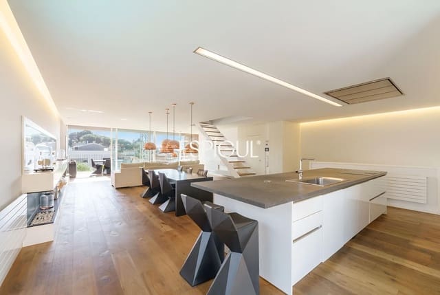 Piso de 4 habitaciones en Tiana en venta con piscina garaje - 998.000 € (Ref: 10016079)
