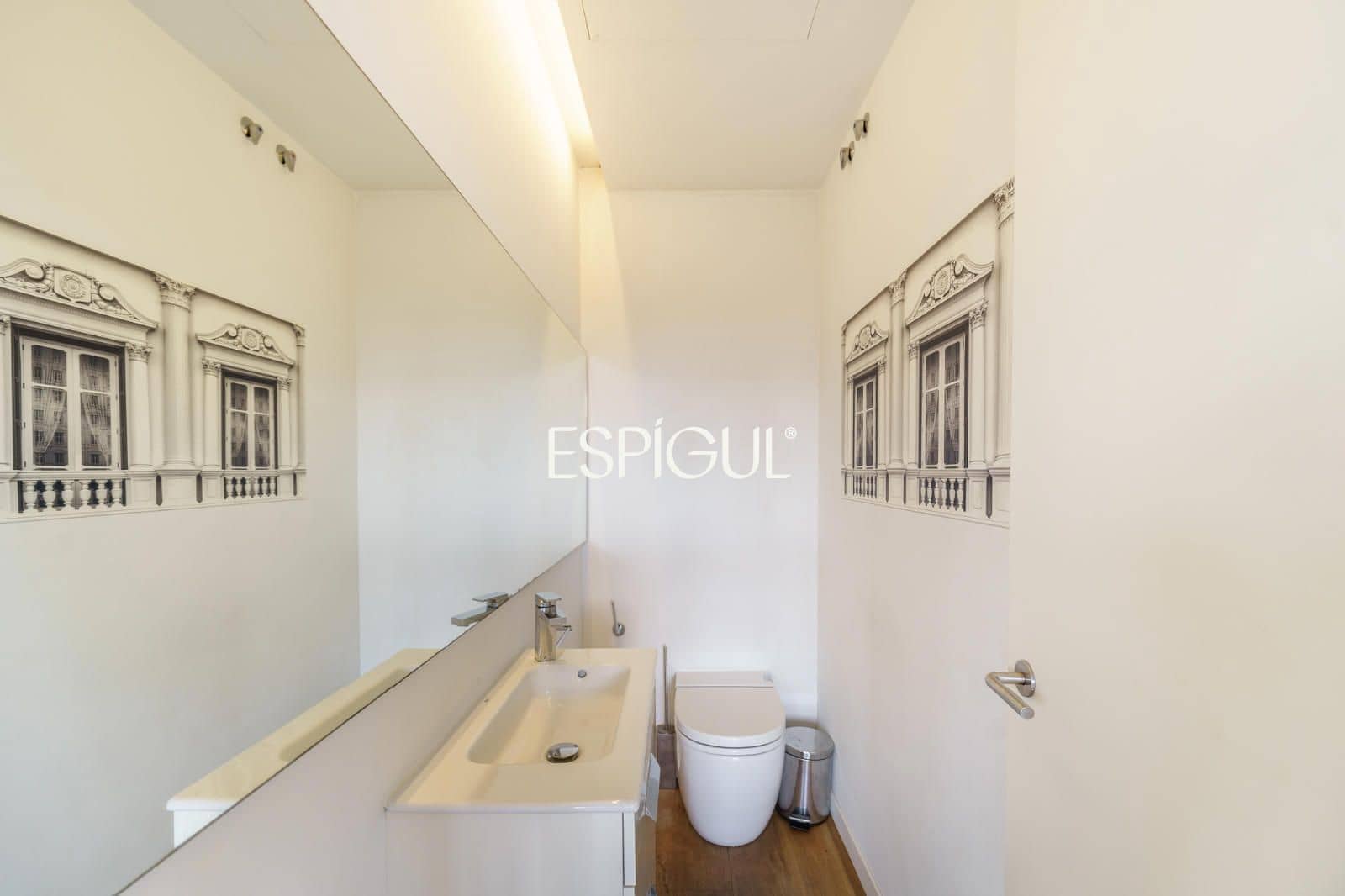 Piso de 4 habitaciones en Tiana en venta con piscina garaje - 998.000 € (Ref: 10016079)